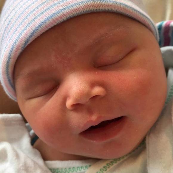 Meet your Posher, Raquel - Picture 1 of 1